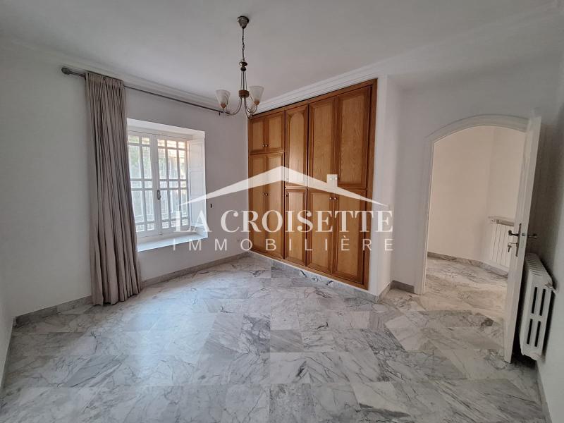 Villa S+6 à La Marsa 